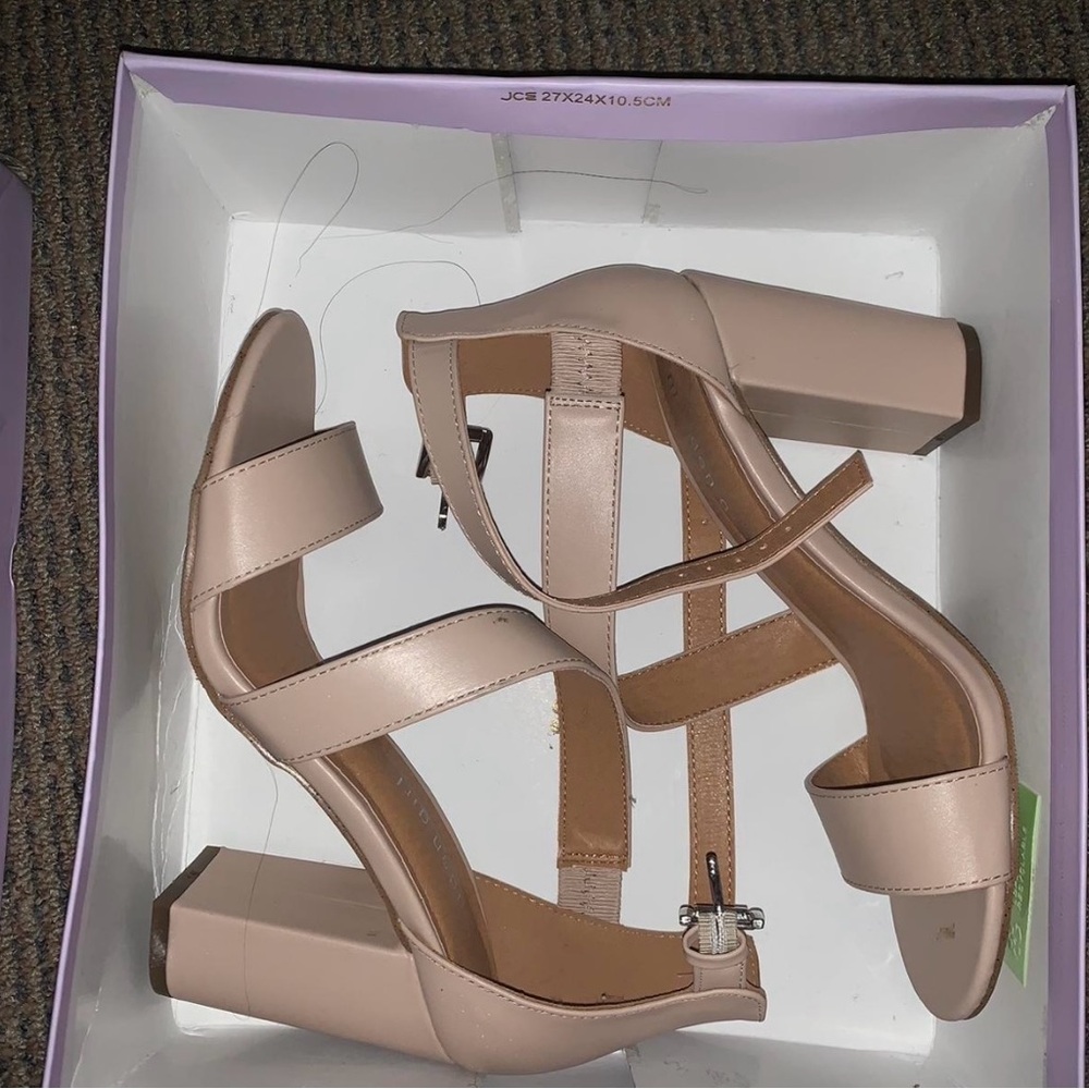 Beige heels